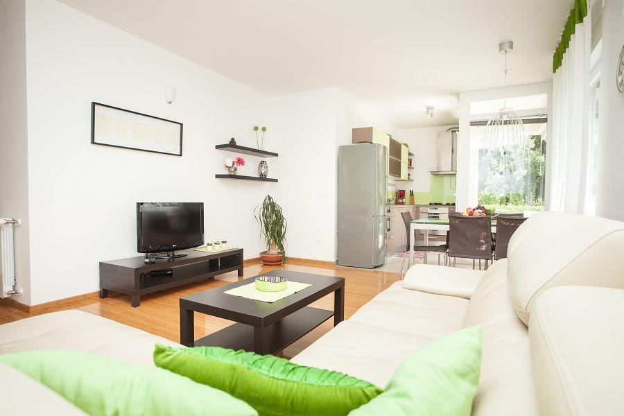 Kuvi Apartments 로비니 외부 사진