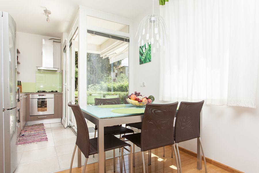 Kuvi Apartments 로비니 외부 사진