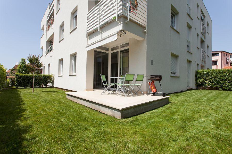 Kuvi Apartments 로비니 외부 사진